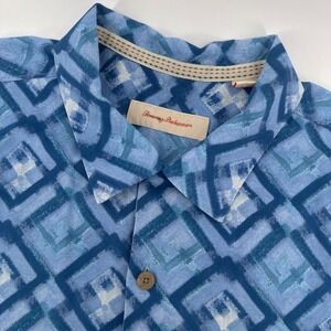 Tommy Bahama Mens XL Blue Geometric Diamond Print 100% Silk Short Sleeve Shirt